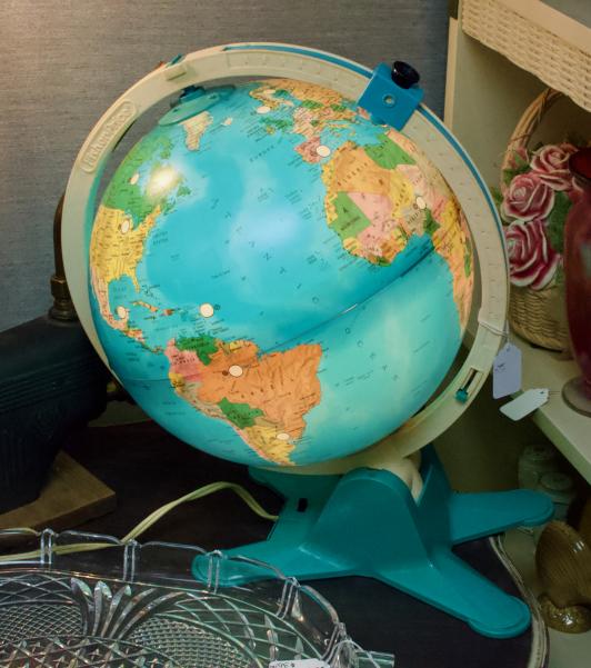 1988 Fisher Price light up discovery globe