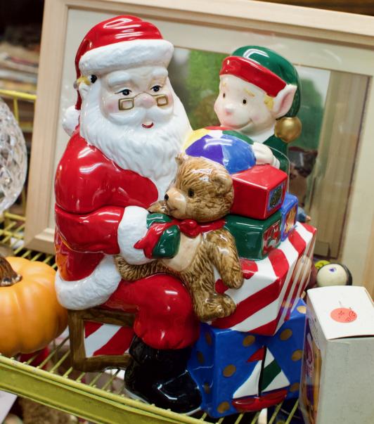 Santa cookie jar