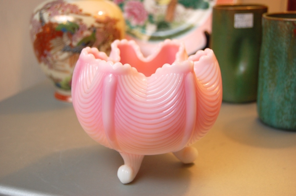Fenton Glass Pink Ruffled Footed Bowl