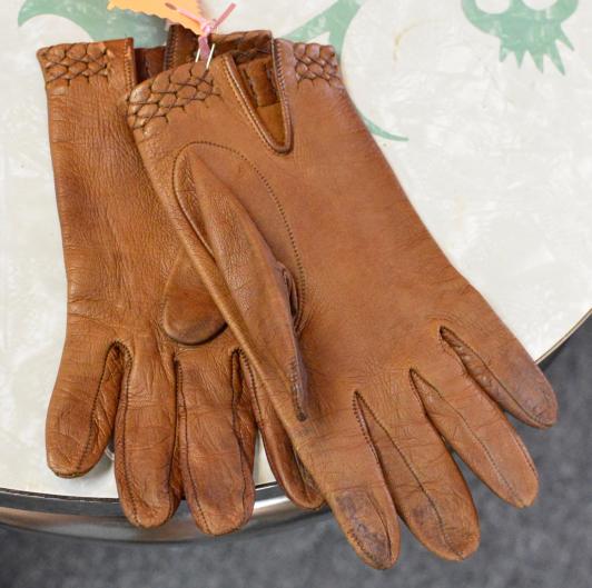 Vintage Leather Gloves